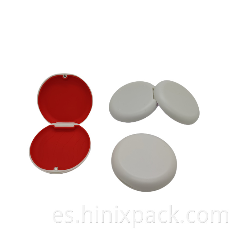 Magnetic invisiblealign Aligner case with silicone pads 